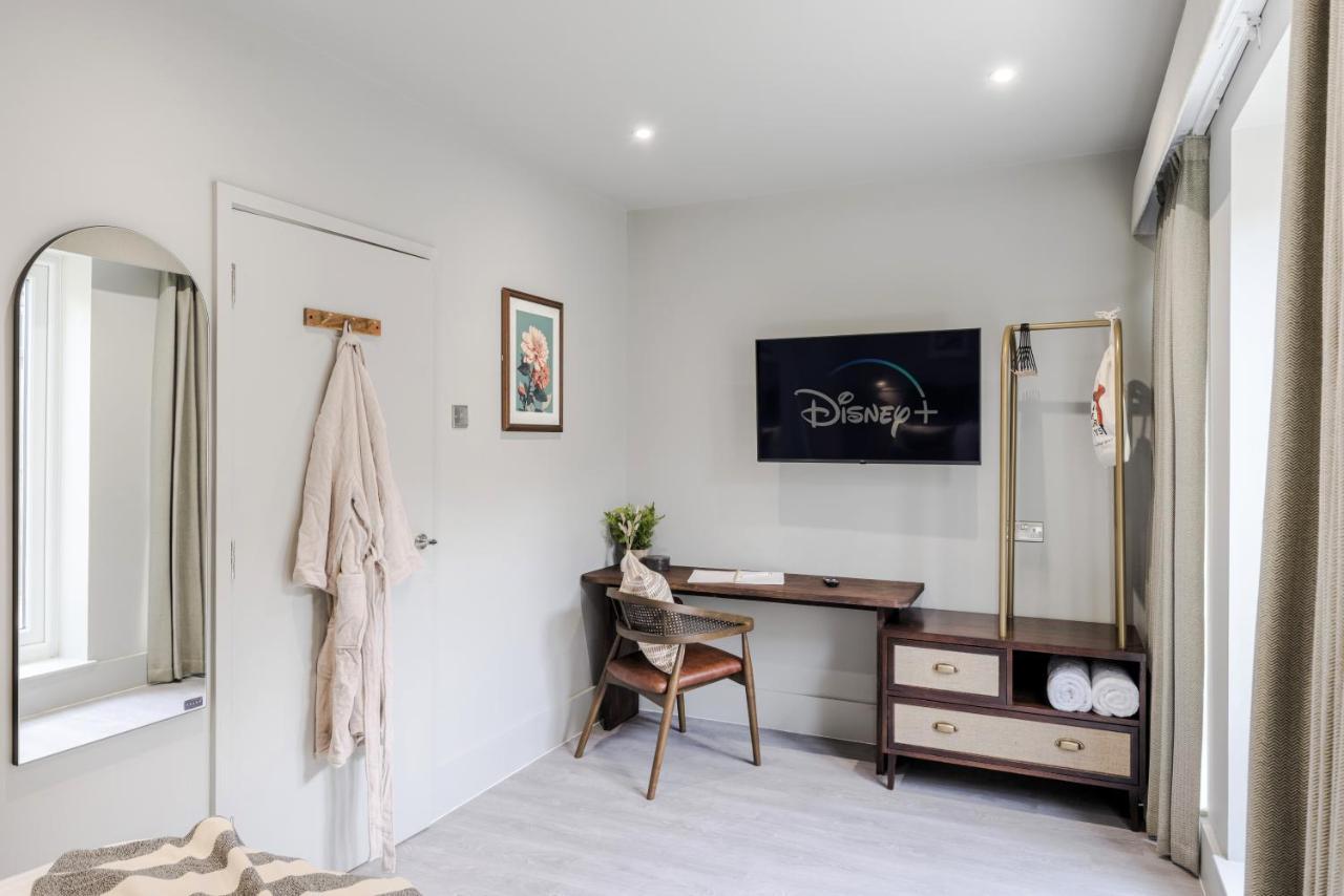 Tooting - Your Apartment ลอนดอน ภายนอก รูปภาพ
