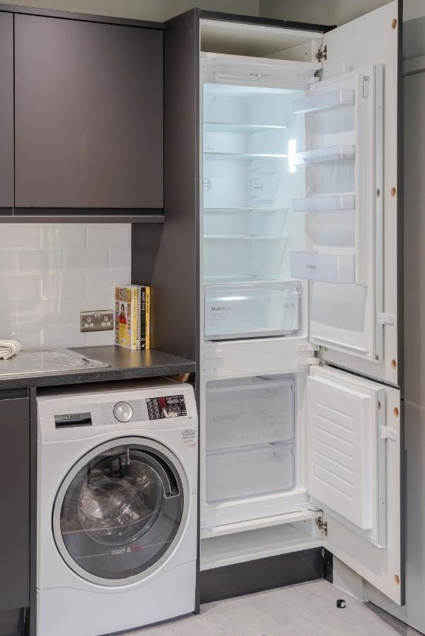 Tooting - Your Apartment ลอนดอน ภายนอก รูปภาพ
