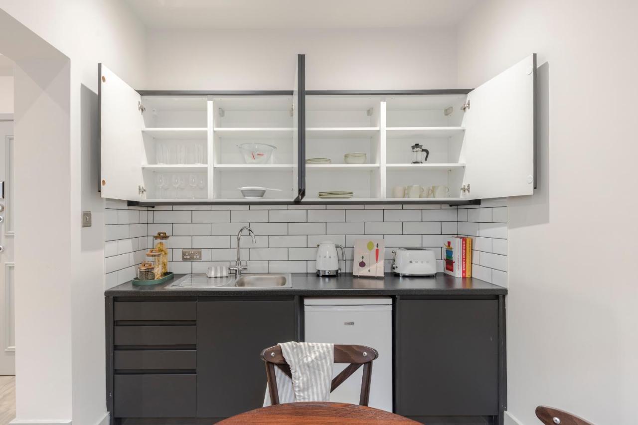 Tooting - Your Apartment ลอนดอน ภายนอก รูปภาพ