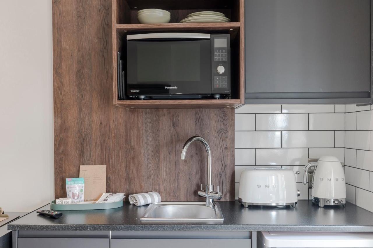 Tooting - Your Apartment ลอนดอน ภายนอก รูปภาพ