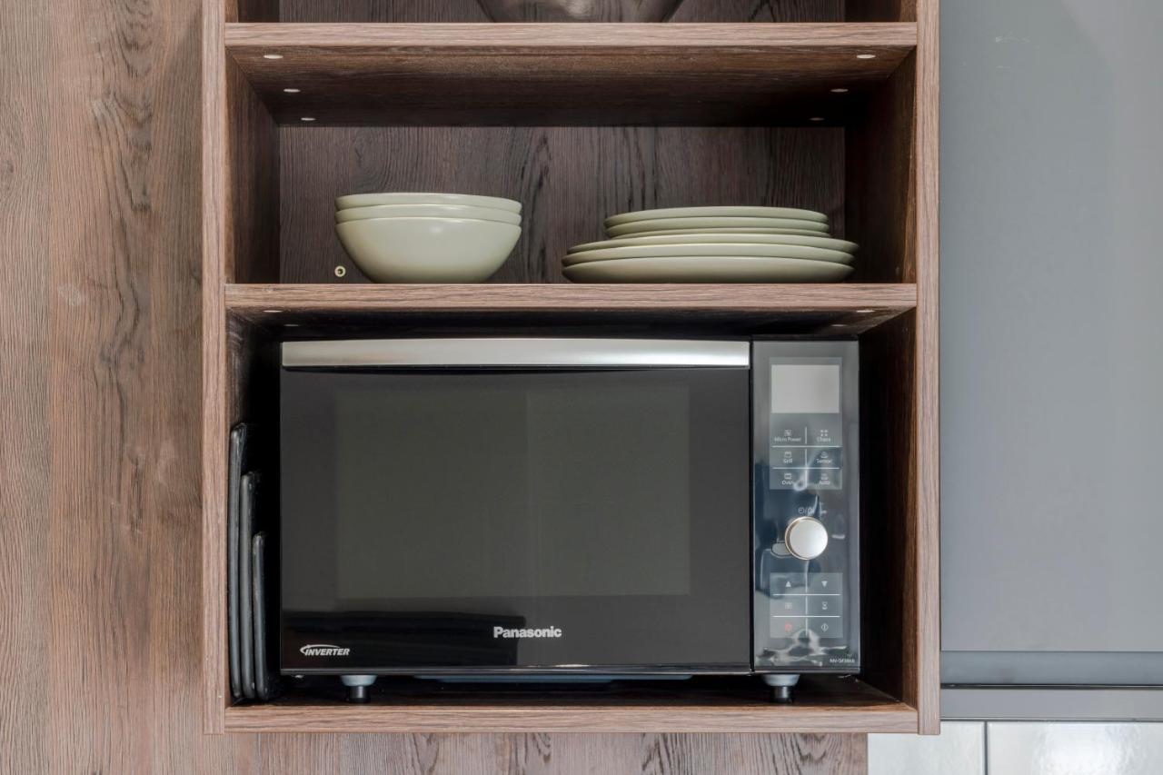 Tooting - Your Apartment ลอนดอน ภายนอก รูปภาพ